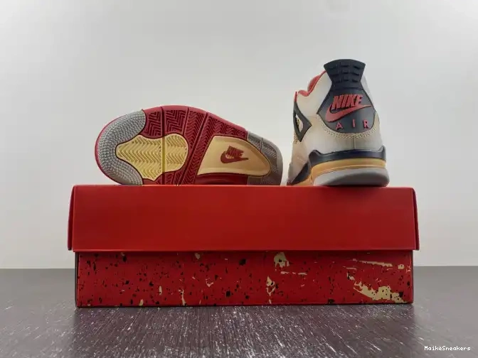 MaikeSneakers YEAR